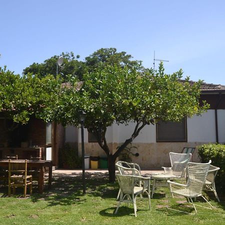 Villa Casa Unifamiliar Con Jard N Privado Agnone Bagni Esterno foto
