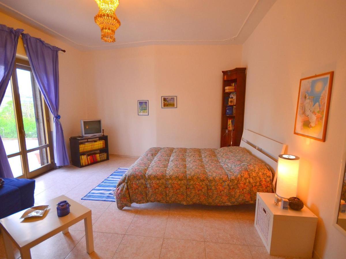 Villa Casa Unifamiliar Con Jard N Privado Agnone Bagni Esterno foto