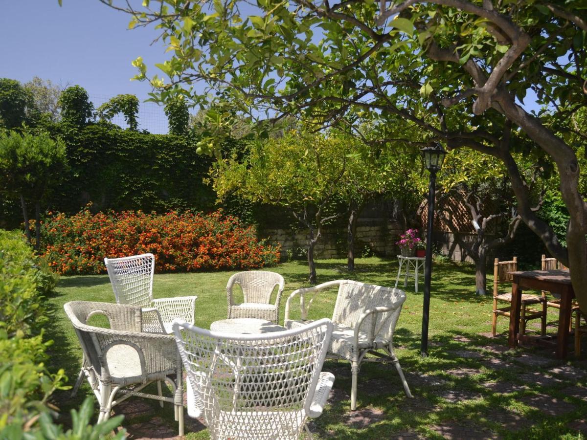 Villa Casa Unifamiliar Con Jard N Privado Agnone Bagni Esterno foto