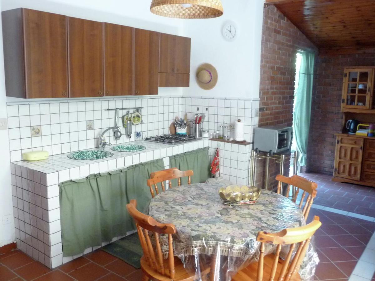 Villa Casa Unifamiliar Con Jard N Privado Agnone Bagni Esterno foto
