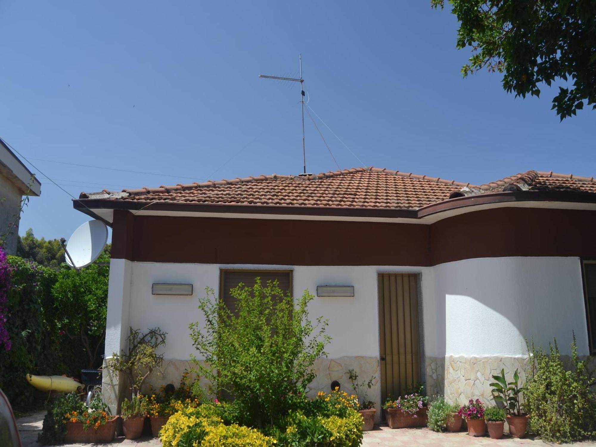 Villa Casa Unifamiliar Con Jard N Privado Agnone Bagni Esterno foto